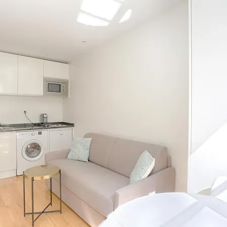 Ciseaux 4f - In Saint Germain Des Pres Parijs