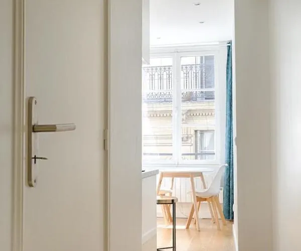 Ciseaux 4f - In Saint Germain Des Pres * Parijs